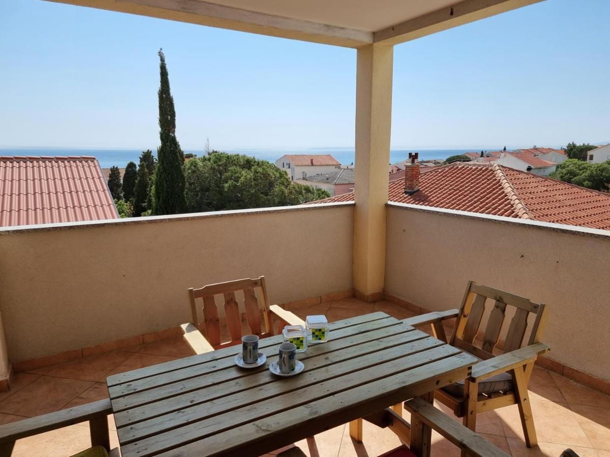 Apartment Wallot Novalja Bagian luar foto